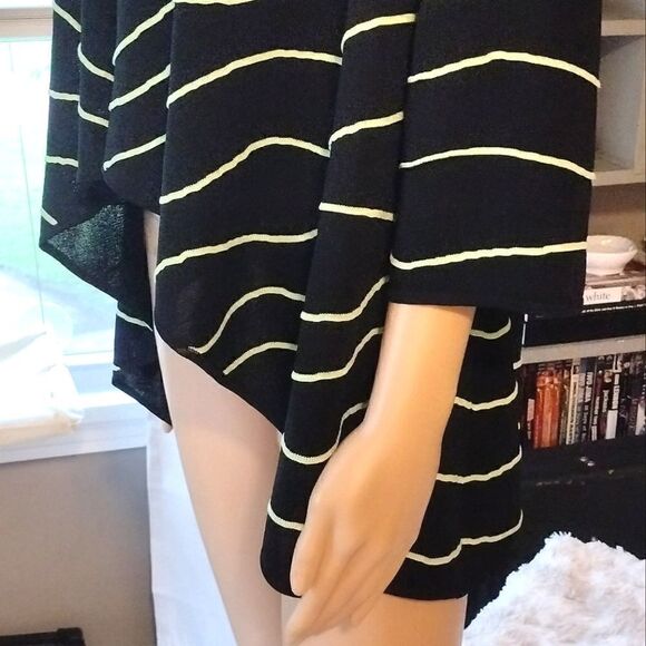 Ming Wang Women's Size Medium Snap Button Lime Green Striped Cardigan Wrap Top - Picture 4 of 16